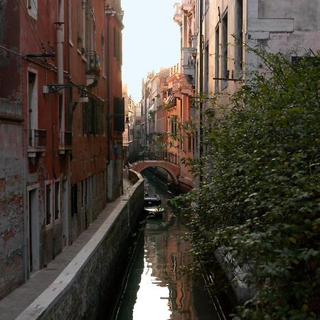 Hotel Al Ponte Mocenigo Венеция Экстерьер фото